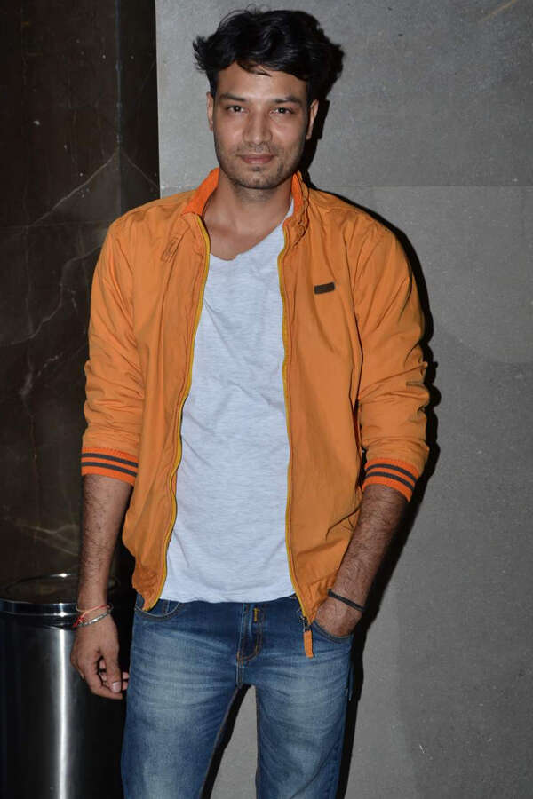 Aakash Dahiya Images