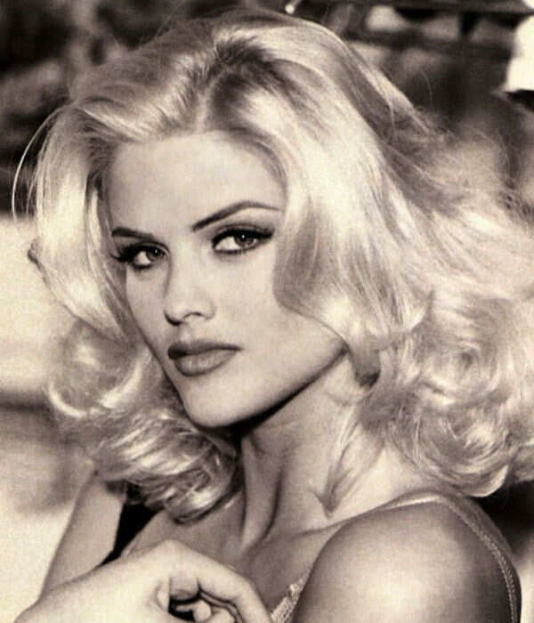 Anna Nicole Smith Stills