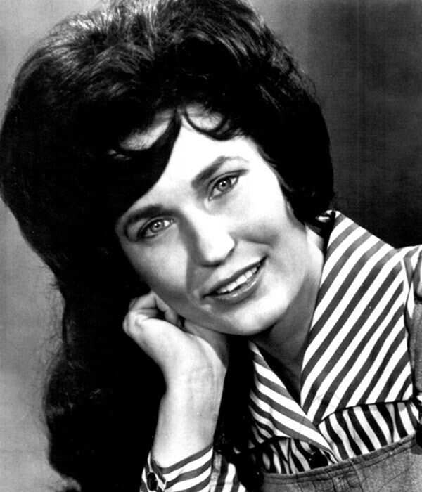 Loretta Lynn Photos