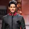 Bollywood male actors on kissing on-screen