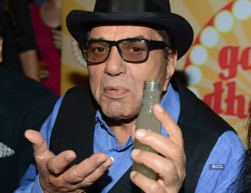 Dharamendra inaugurates 'Garam Dharam' eatery