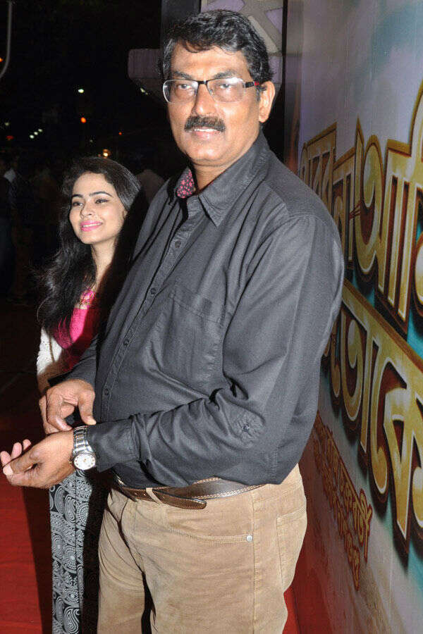Ravi Kinagi Photos