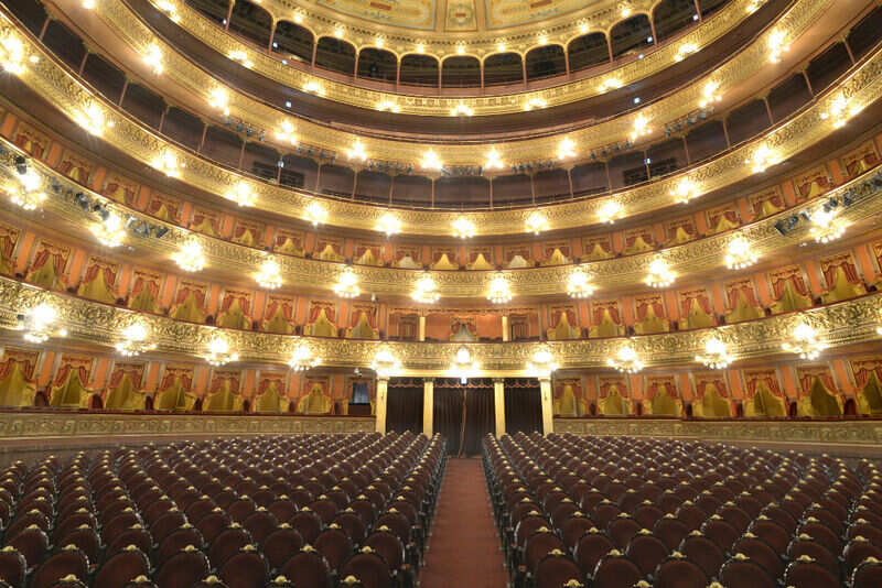 TRAVEL-TIMES-BUENOS-AIRES-SEPT16-12_1016160