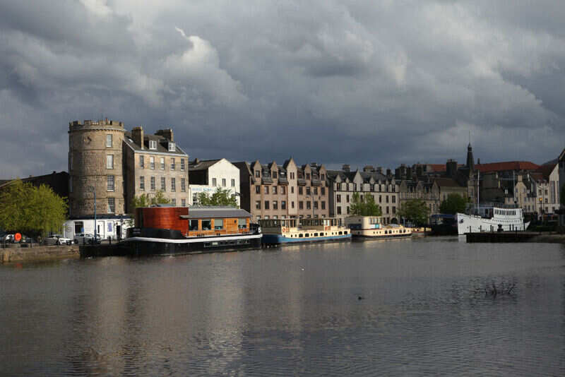 TRAVEL-TIMES-EDINBURGH-JUL15-6_984731