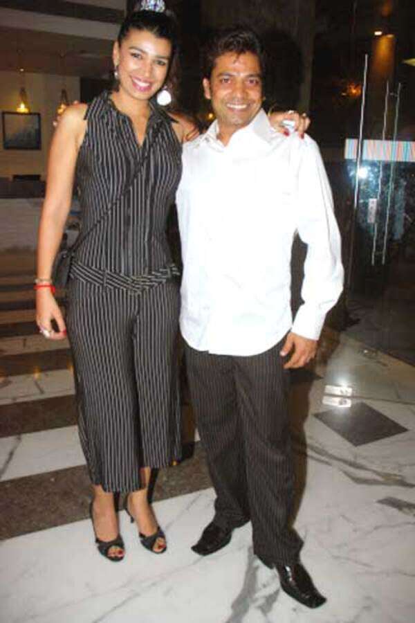Longinus Fernandes Stills