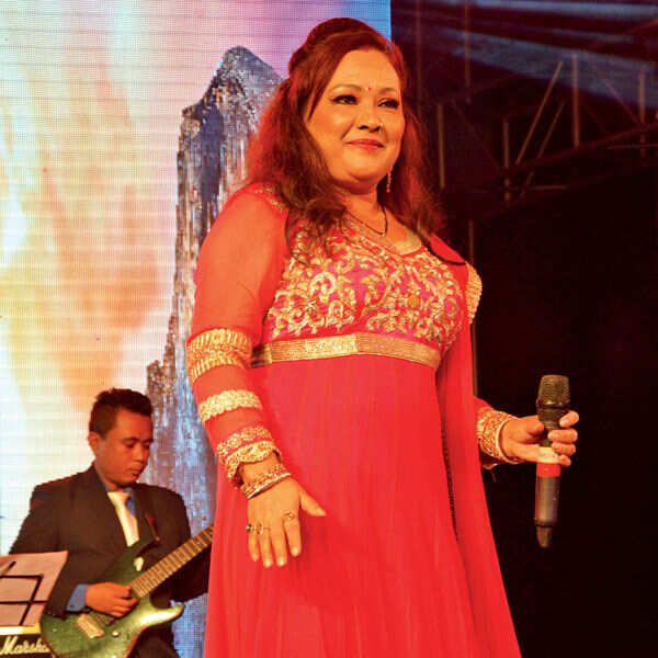 Deepa Narayan Photos