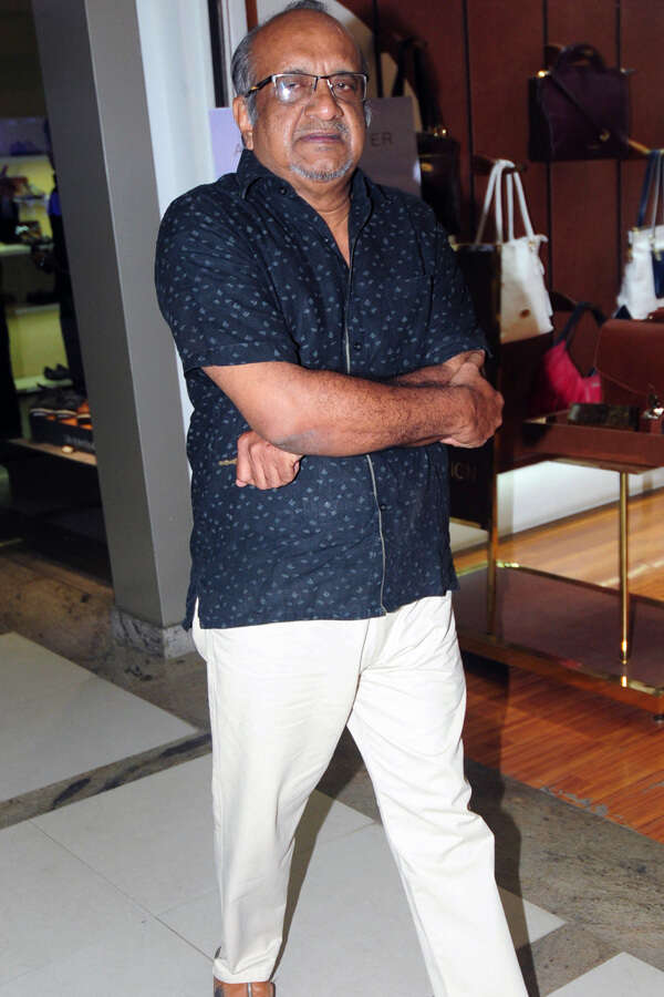 Kalasala Babu Photos