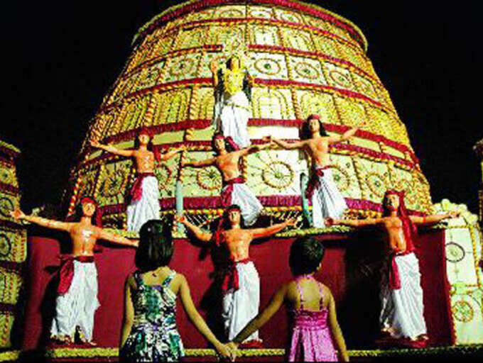 Global writers to show Puja as world’s biggest openart gallery The