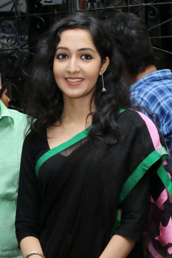 Amrita Chattopadhyay Photos