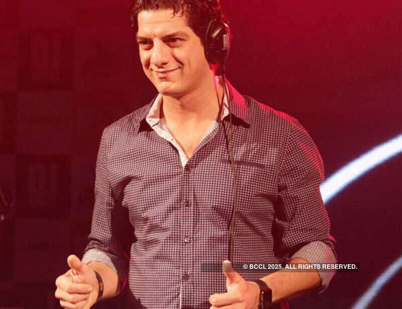DJ Aqeel performs @ Le Meridien