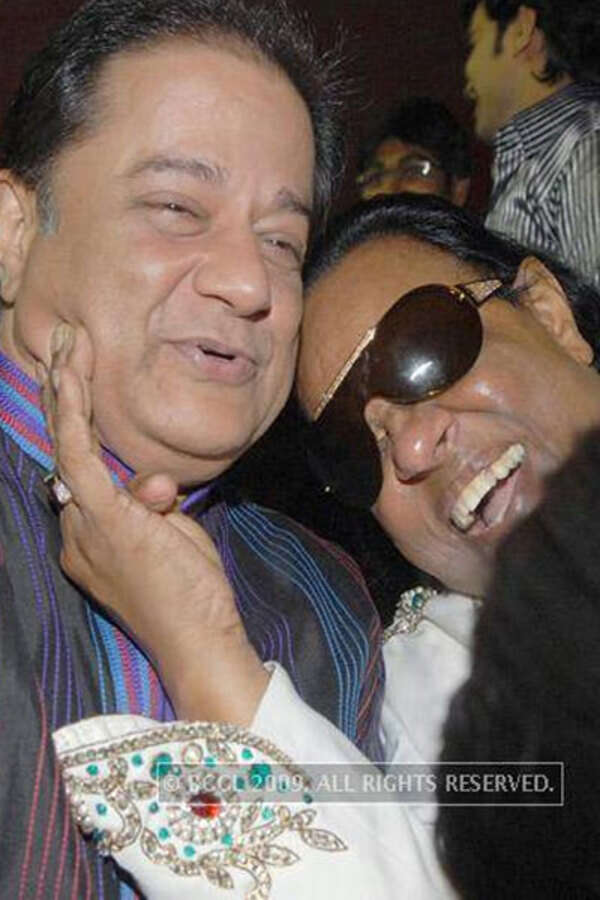 Ravindra Jain Photos