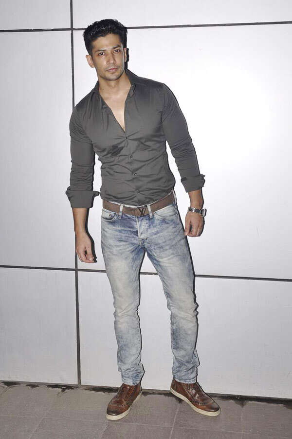 Muzammil Ibrahim Stills