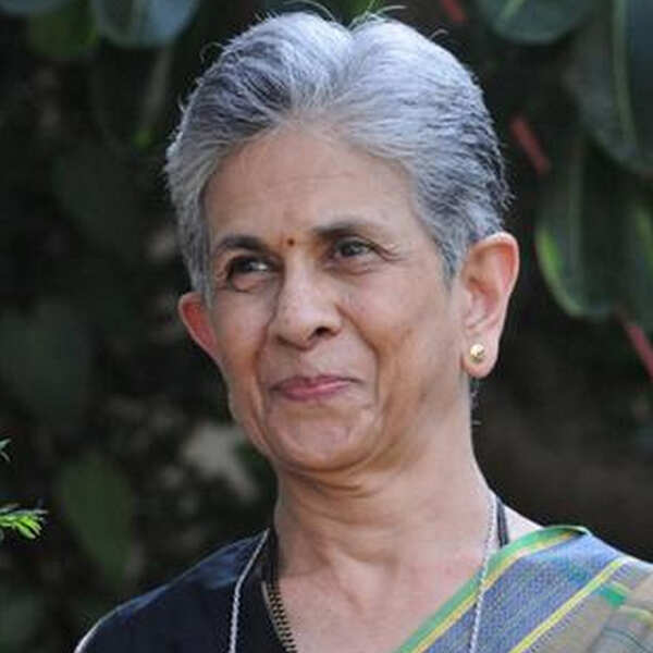 Shashi Deshpande Images