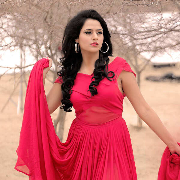 Oshin Sai Photos