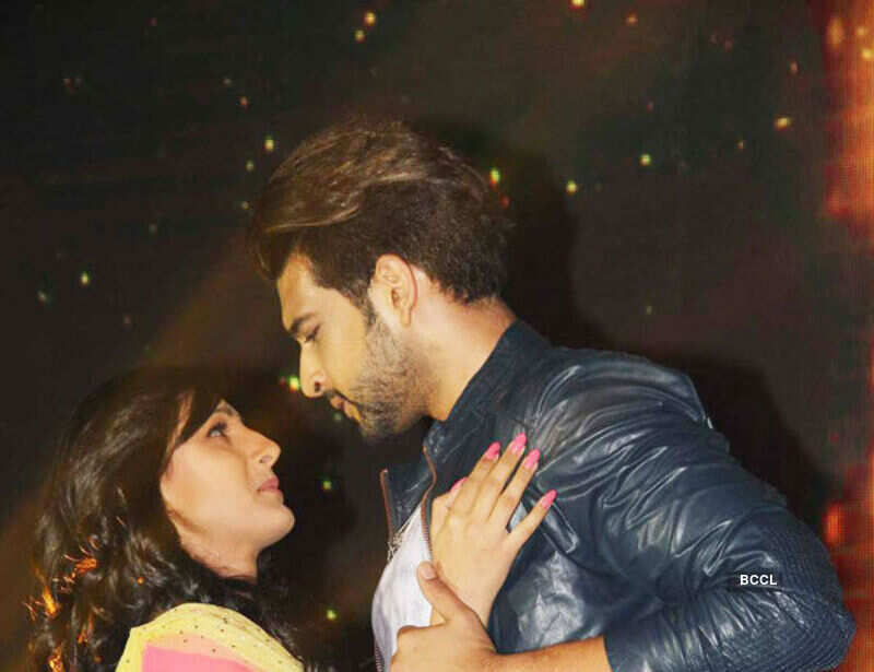 Yeh Kahan Aa Gaye Hum: launch