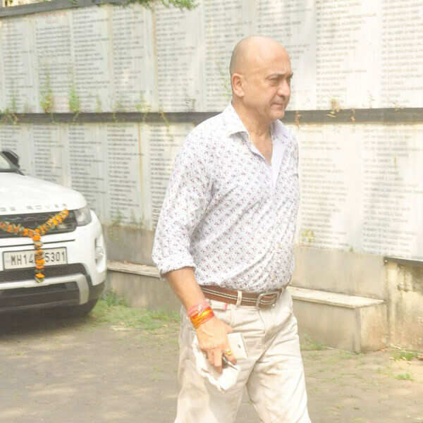 Tej Sapru Pictures