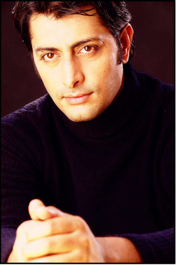 Priyanshu Chatterjee Pictures