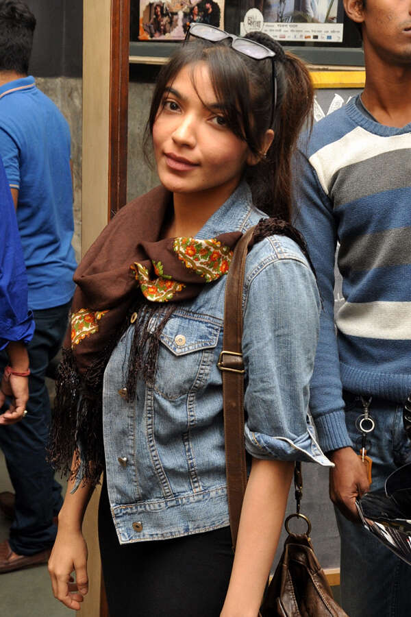 Rupsha Guha Photos