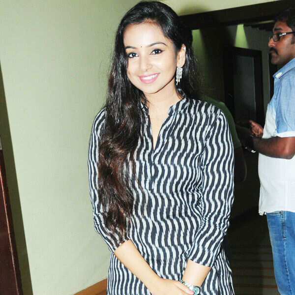 Mrudula Murali Wallpapers