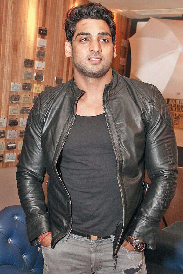 Neeraj Kumar Photos