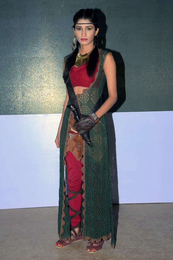 Isha Chawla Pictures