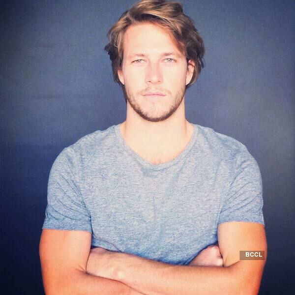 Luke Bracey Stills