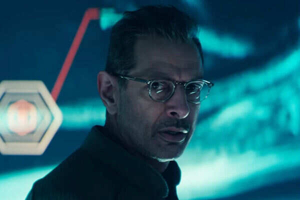 Jeff Goldblum Stills