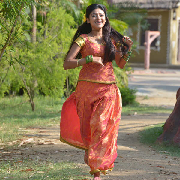 Seeni Stills