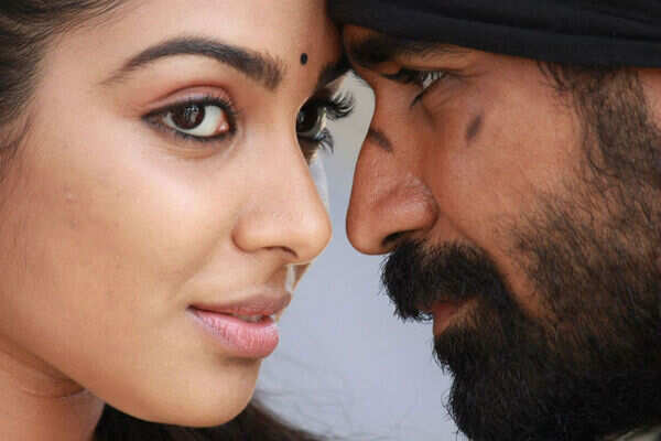 Satna Titus Photos