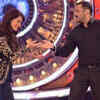 Article image for: <i class="tbold">bigg boss 9</i>: Juhi Chawla, Tanishaa Mukerji interact with contestants
