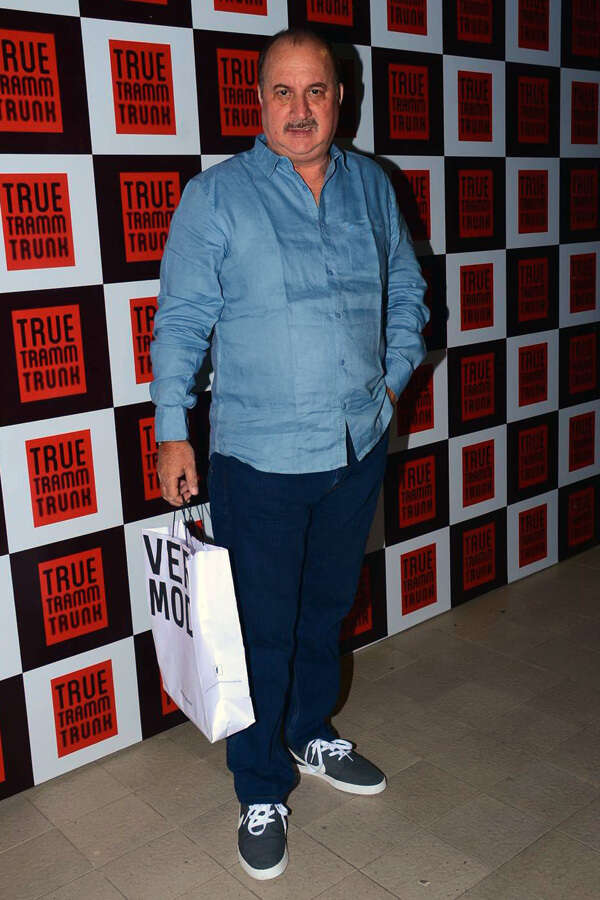 Raju Kher Stills