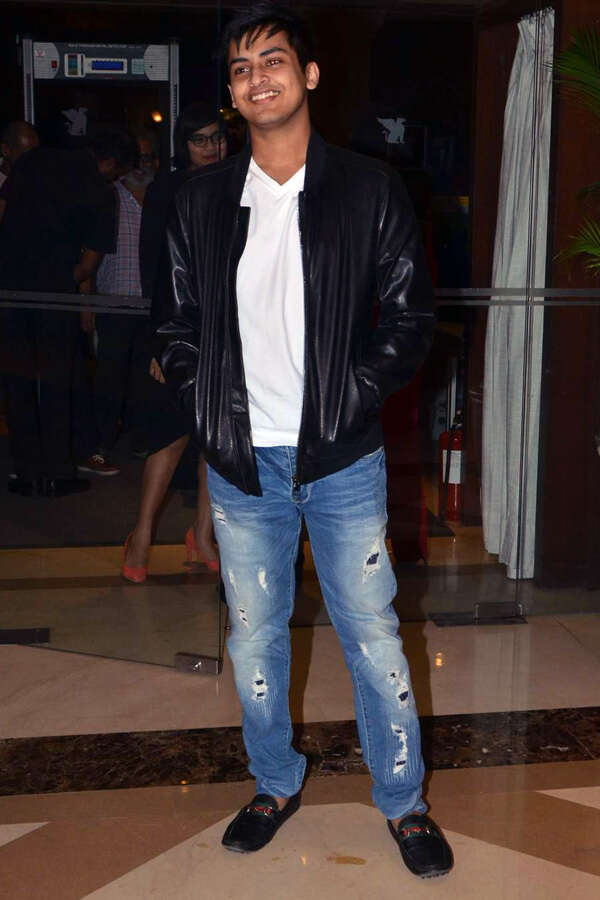 Satya Manjrekar Pictures