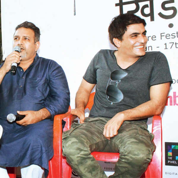 Kumud Mishra Stills
