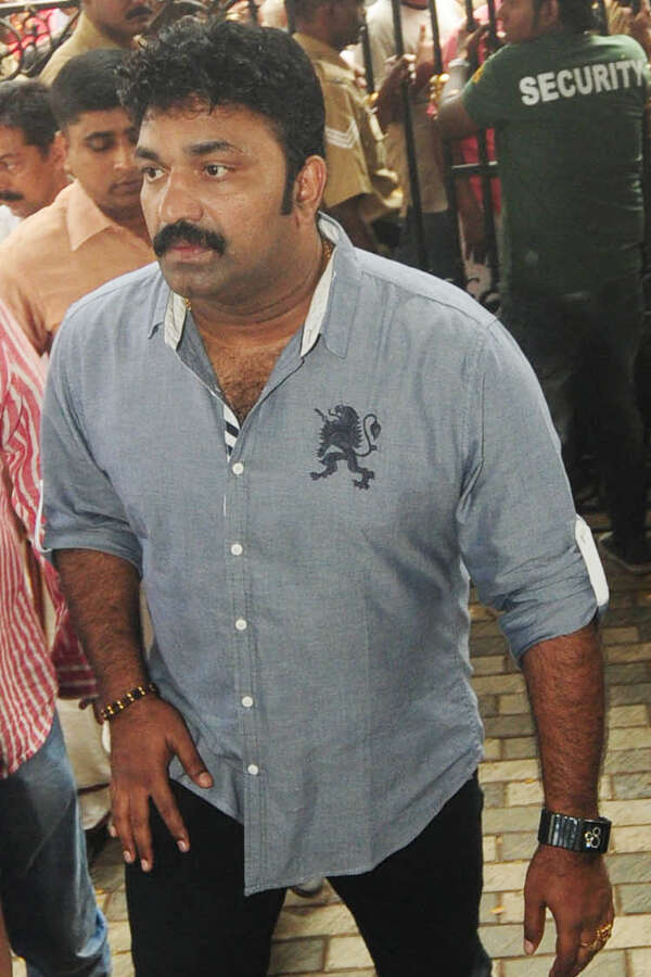 Kottayam Nazeer Wallpapers
