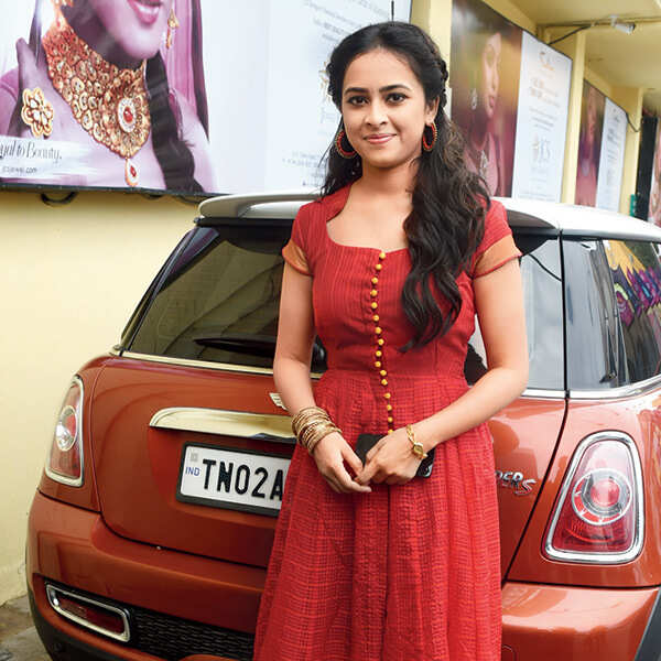 sri divya
