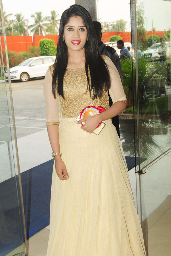 Parvathy Ratheesh Images