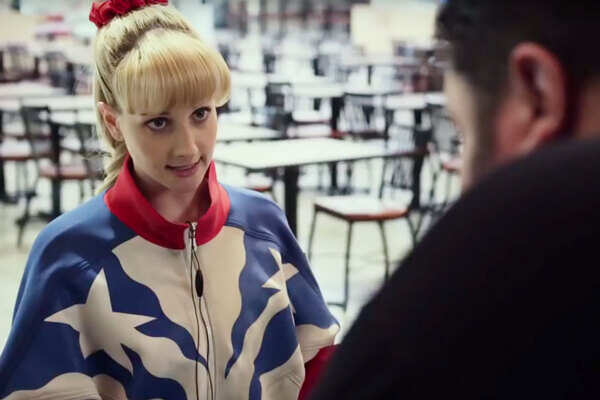 Melissa Rauch Pictures