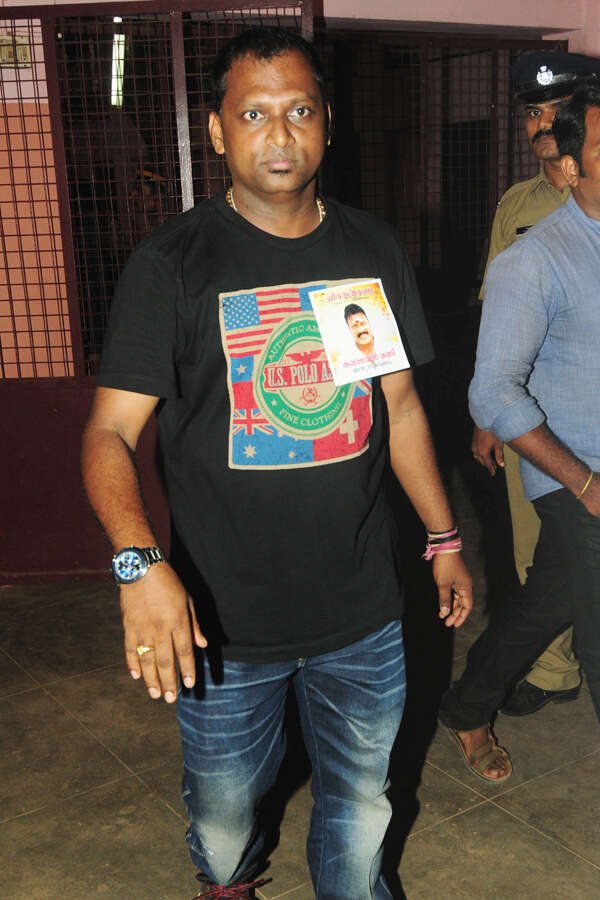 Vinod Vijayan Images