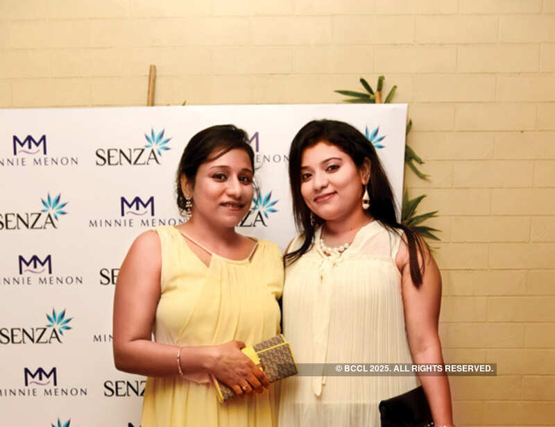 Socialites at jewellery launch