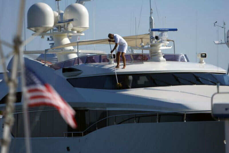 dECKHAND