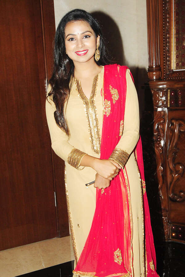 Mridula Murali Images
