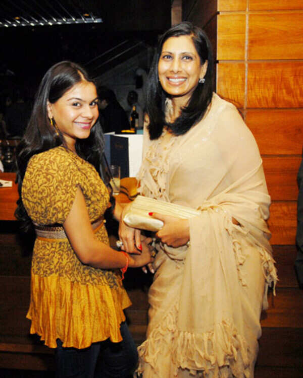 Ameeta Images