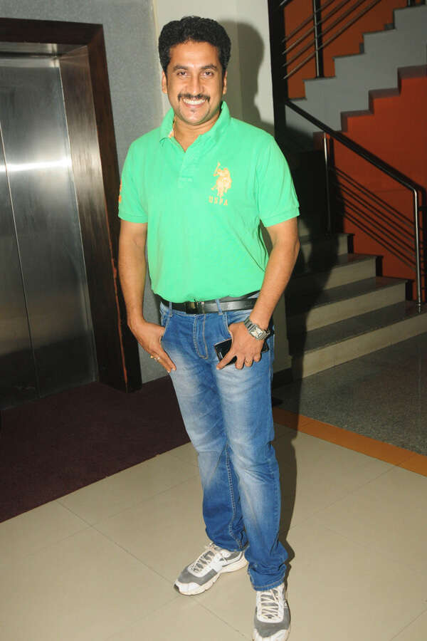 Santhosh Keezhattoor Pictures