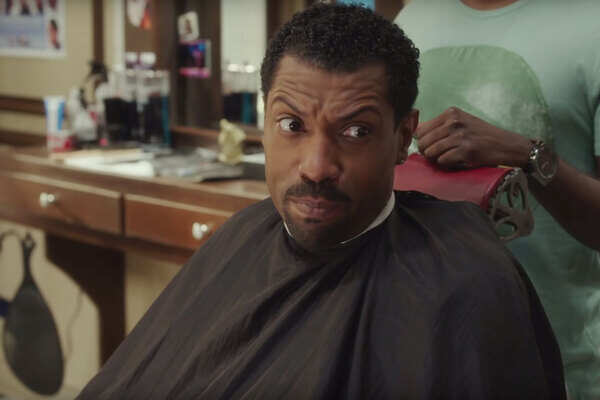 Deon Cole Photos