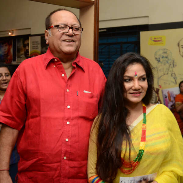 Dolon Roy Images