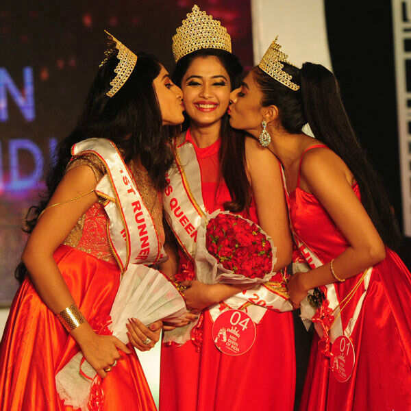 Ankita Kharat Images