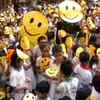 Article image for: Moradabad: Students celebrate ‘<i class="tbold">world laughter day</i>’