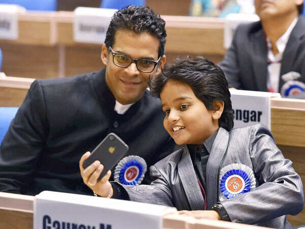 Gaurav Menon Photos