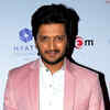 Article image for: Riteish Deshmukh thanks fans on reaching two million <i class="tbold">instagram followers</i>