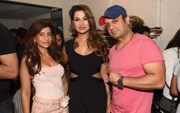 Saru Maini Pictures